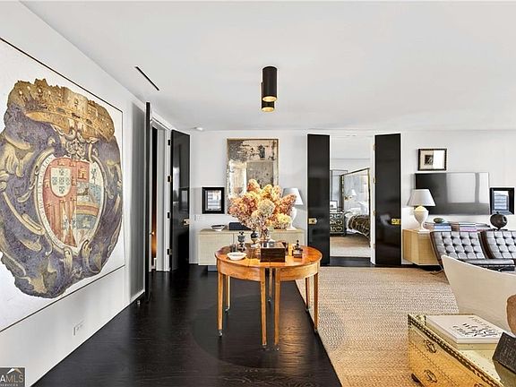 3rd image of 2575 Peachtree Rd NE APT 18C