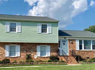 1114 Pleasant Dale Ave, Colonial Heights, VA 23834