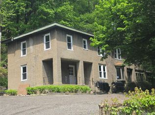 7 Stone Ridge Rd, Tuxedo Park, NY 10987