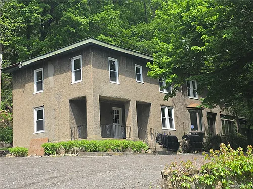 7 Stone Ridge Rd Photo 1