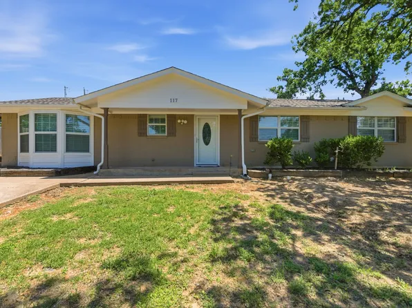 117 Bryan St, Jacksboro, TX 76458
