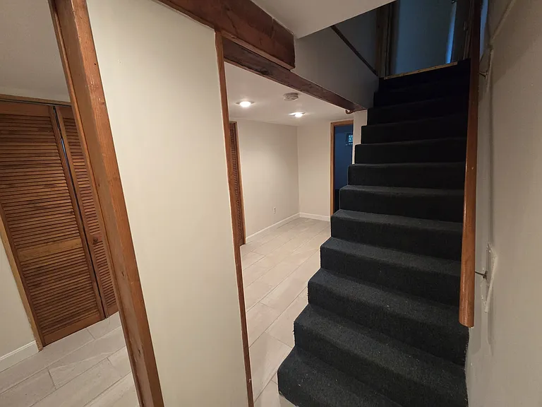 basement entry from the main floor