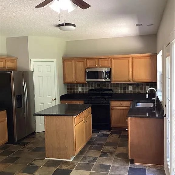 550 Ashland Pkwy — Photo 15
