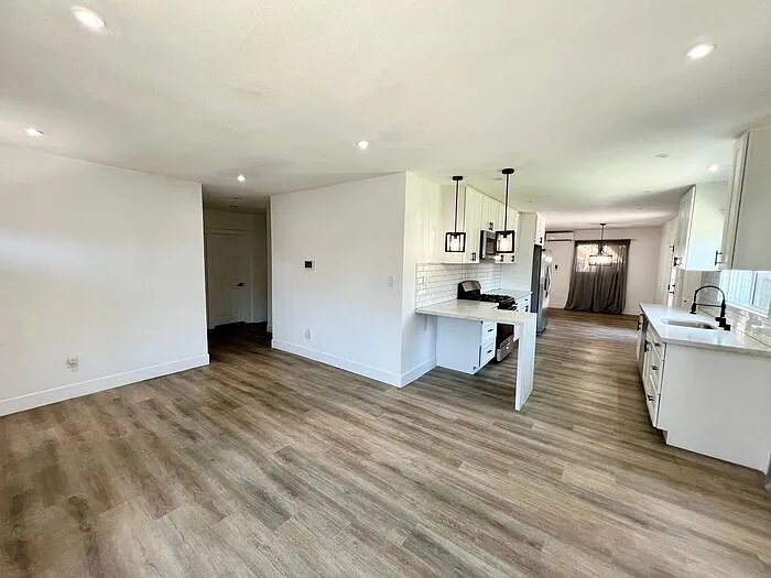 851 Euclid Ave — Photo 7