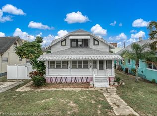 1880 Lakeview Dr, Sebring, FL 33870