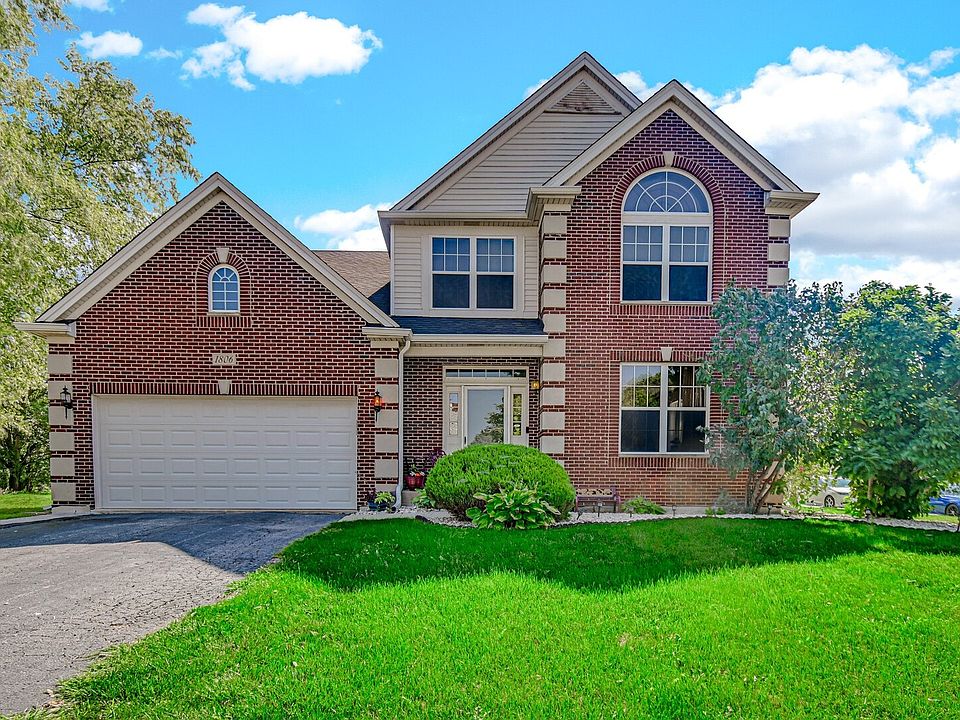 1st image of 1806 Crestview Dr