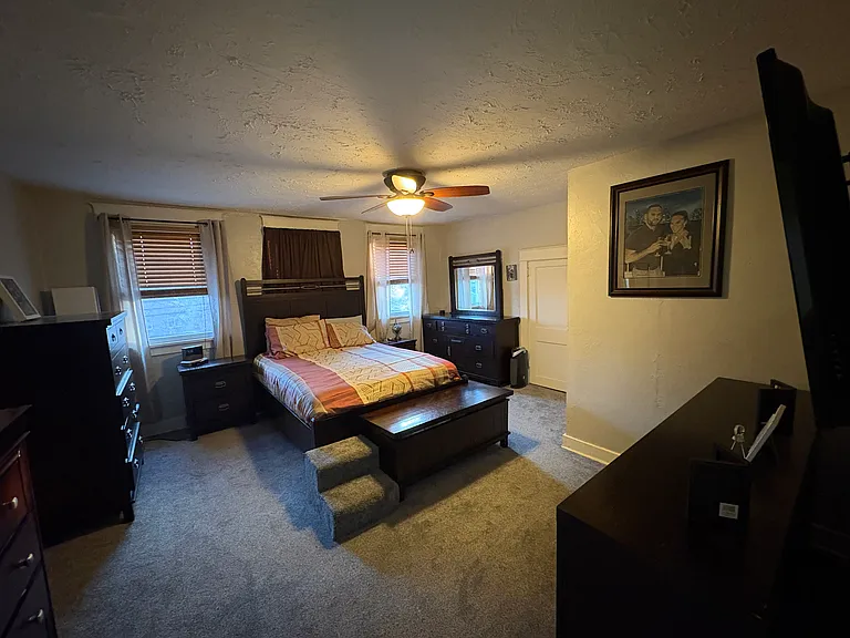207 Delaware Ave — Photo 16