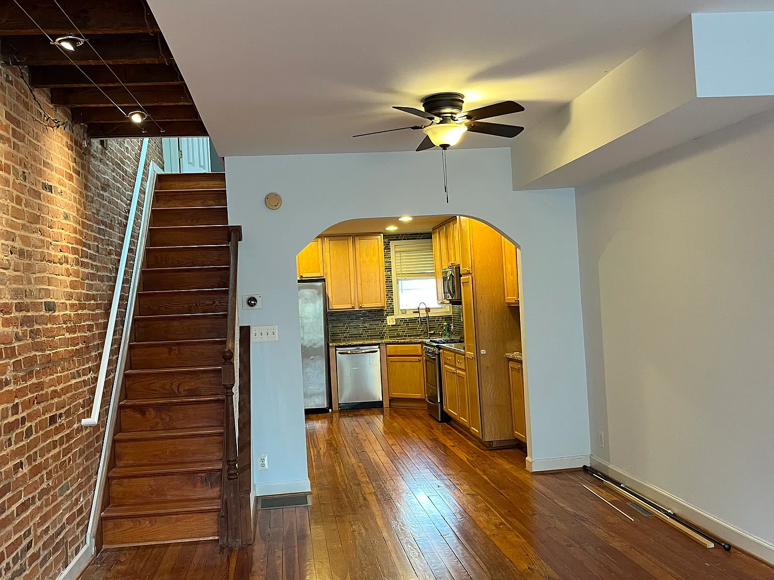 2 bed, 2.5 bath, 1237 sqft, $2,200 — Photo 4