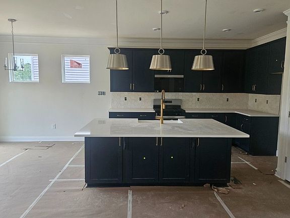 3rd image of 7124 Sir Lancelot Ct