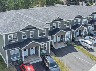 821 McEvoy St, Fredericton, NB E3A7Z6