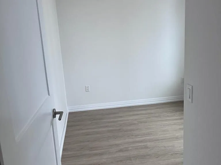50 Dunfield Ave #2417 — Photo 8