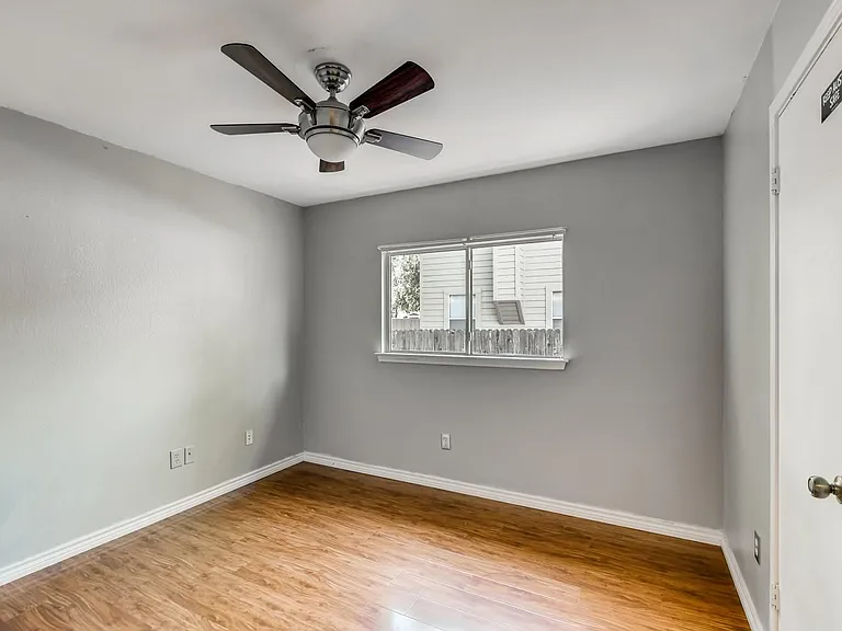 303 Bello Dr — Photo 9