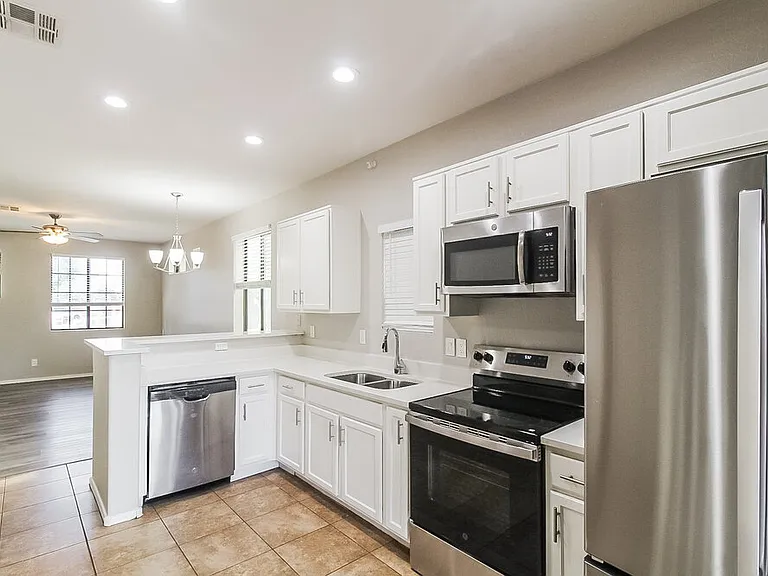 10317 W Monterosa Ave — Photo 7
