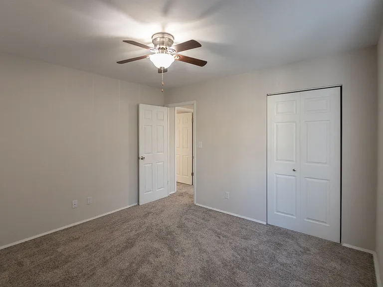 Colonial Ridge — Photo 130