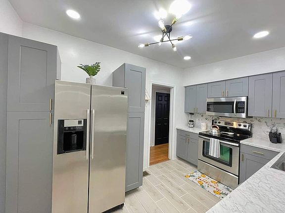 5th image of 318 E Jersey St Floor 3