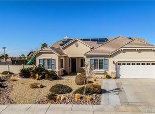 19778 Wallflower Ln, Apple Valley, CA 92308