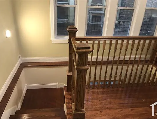 7644 S Cornell Ave — Photo 2