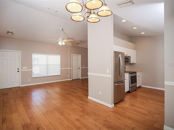 5th image of 4706 Saladino Ave