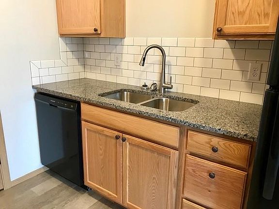 5th image of 714 N 30th Ave #1