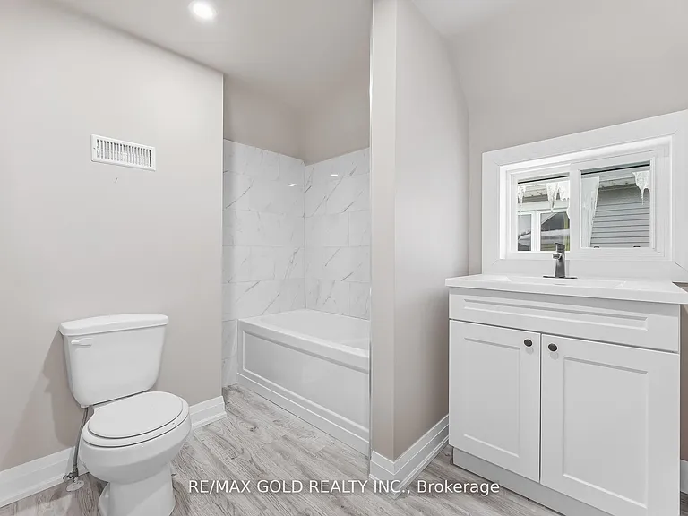 4445 Simcoe St — Photo 33