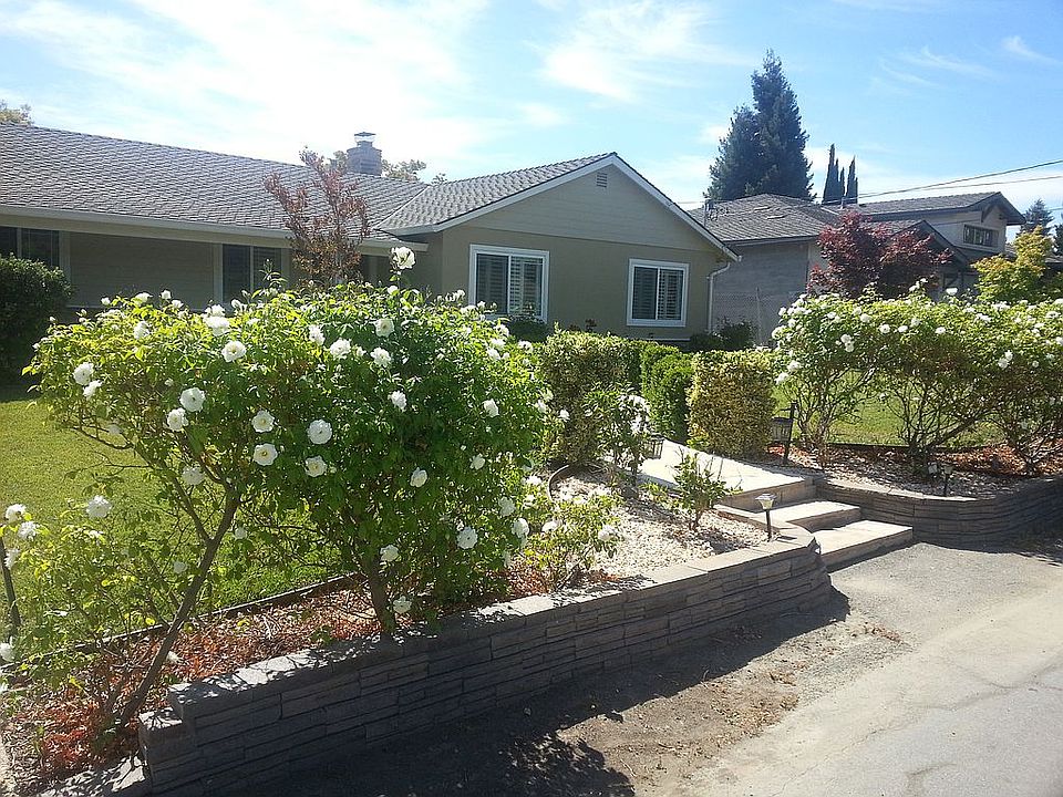 2nd image of 1471 Fallen Leaf Ln