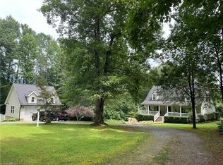 1090 Nature Ln, Walnut Cove, NC 27052