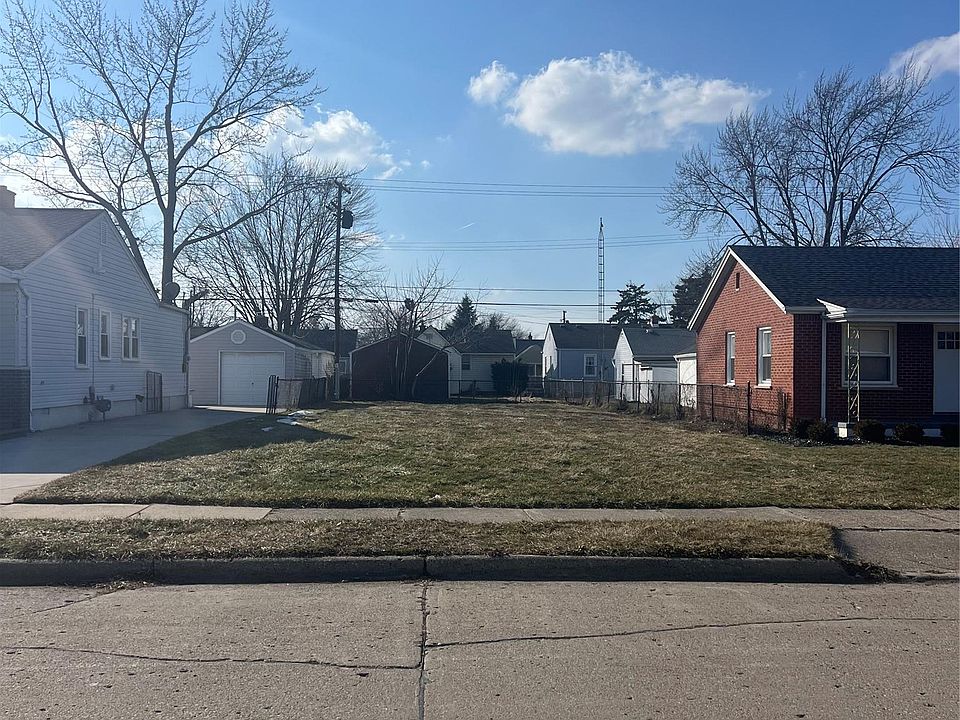 1st image of 26441 Belanger St