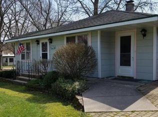 39107 90th Pl, Genoa City, WI 53128