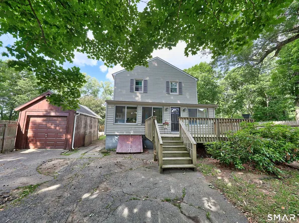 132 East Lake Street, Winchester, CT 06098