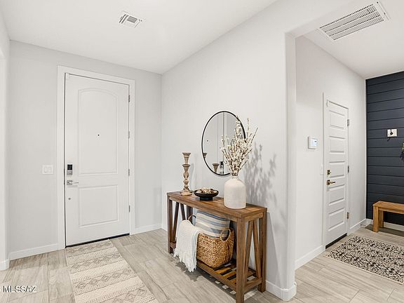 3rd image of 5567 W Lazy Farm Dr
