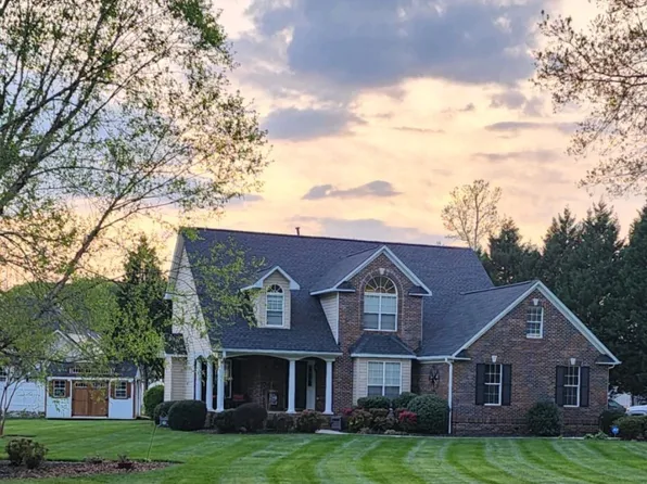 1060 Glenfield Dr, Salisbury, NC 28147