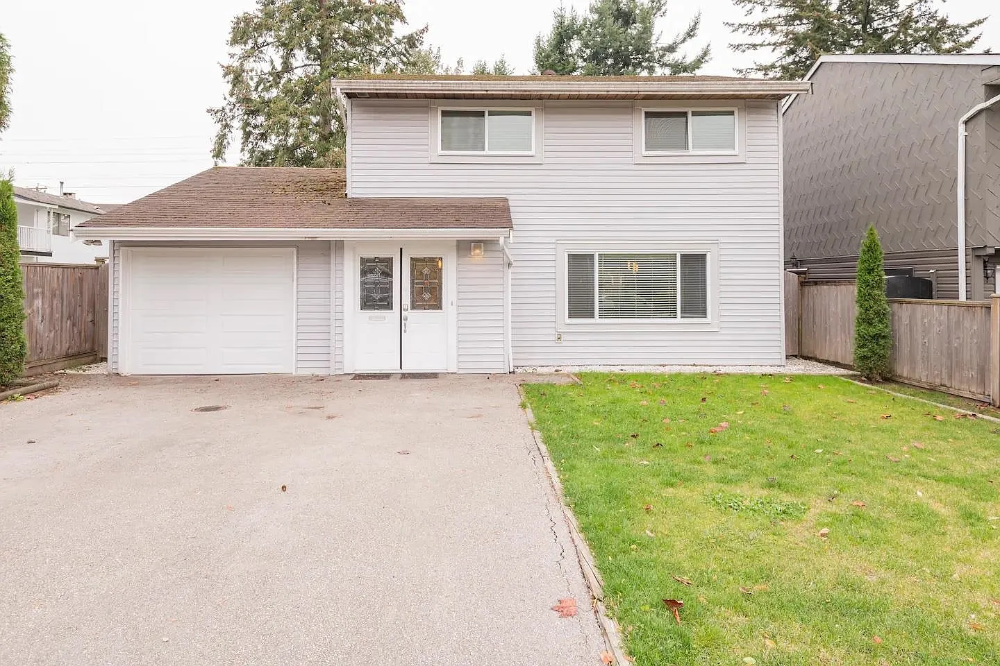 11586 Parkwood Pl photo 1