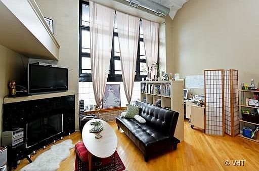 3rd image of 1601 S Michigan Ave APT 103