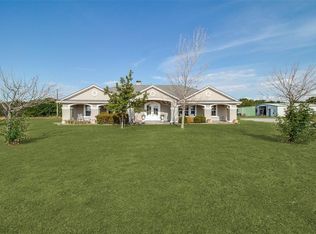 5835 E Line Rd, Whitewright, TX 75491