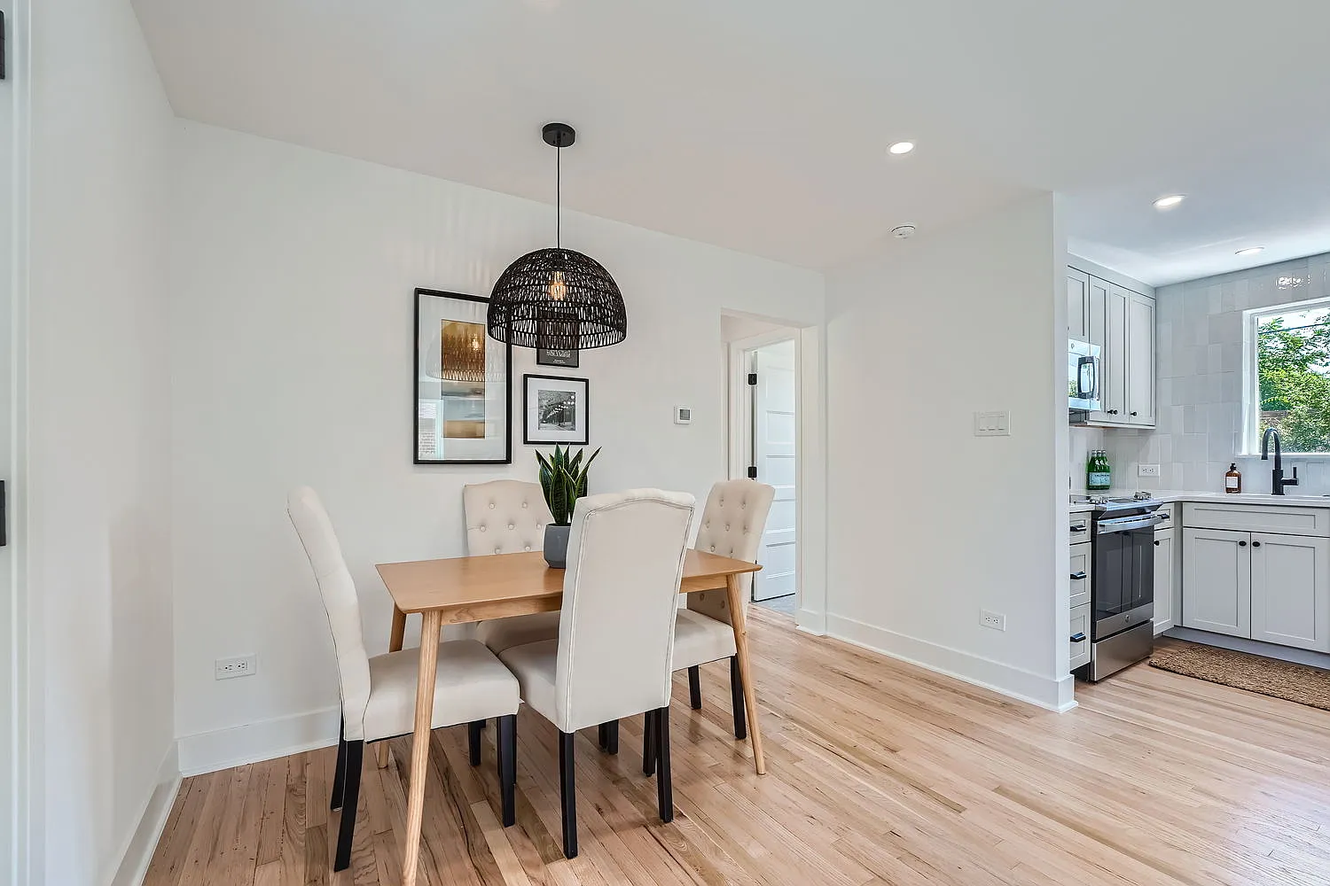3 bed, 1590 sqft, $2,800 — Photo 3
