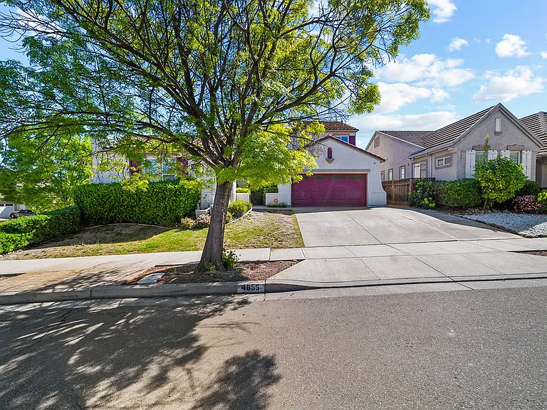 4855 Greencastle Way — Photo 4