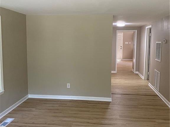 5th image of 1174 Barkwood Rd