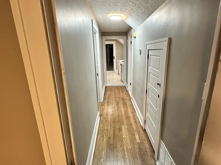 9707 Clifton Blvd #3 — Photo 11