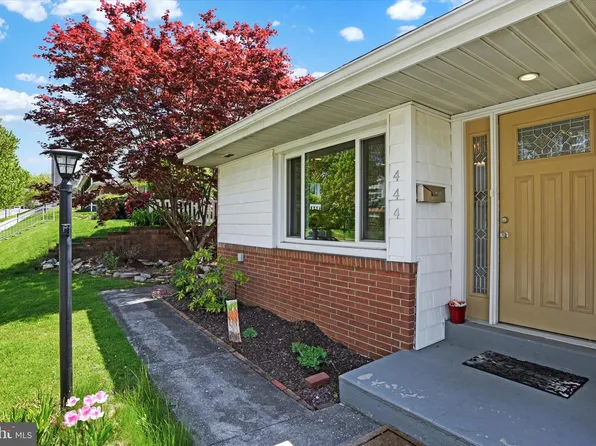 444 W Areba Ave, Hershey, PA 17033