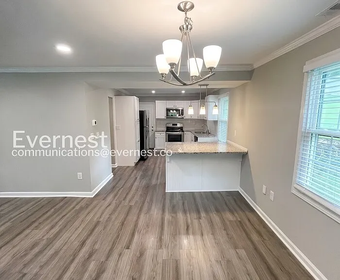239 Jeffery Dr — Photo 6