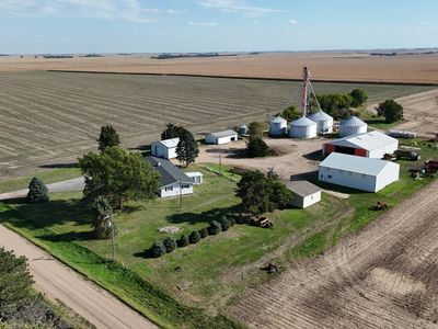 1210 W 7th Rd, Aurora, NE, 68818