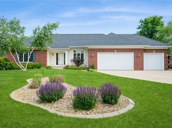 4636 Black Oak Ct, Cedar Rapids, IA 52411