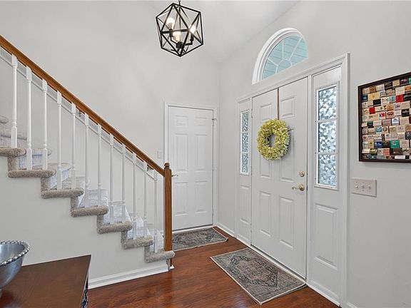 5th image of 13401 High Gate Mews