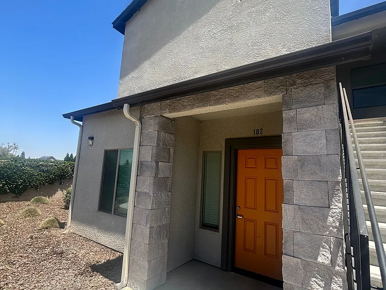 4405 S Silvervale St #102 — Photo 12