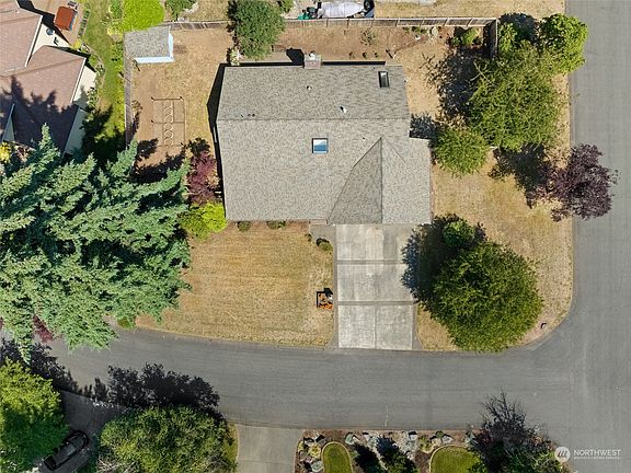 2nd image of 16517 88th Avenue Ct E