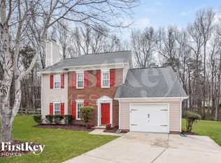 7402 Claymont Dr, Charlotte, NC 28227
