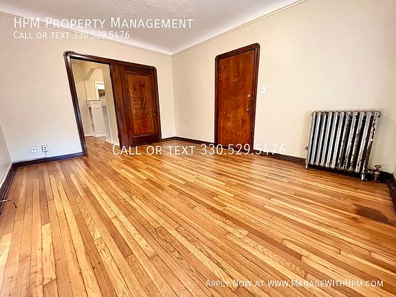 3rd image of 1419 Roycroft Ave APT 2