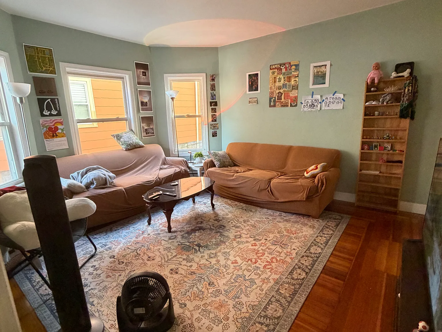 4 bed, 1500 sqft, $5,075 — Photo 2