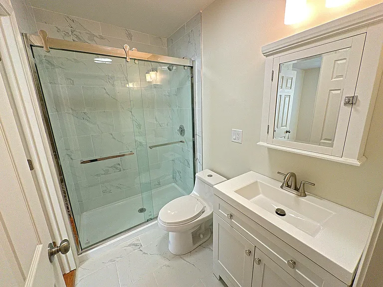 130 W 8th St #1 — Photo 32