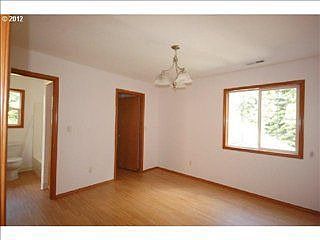 5th image of 10900 NE 285th St
